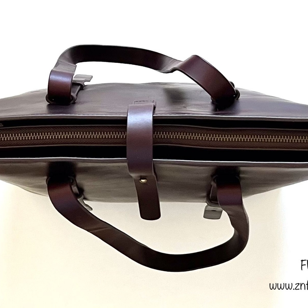 Large Tote, Beautiful Leather Business Tote. - Picture 7 of 8